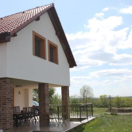 Kır Evi U Floderu *