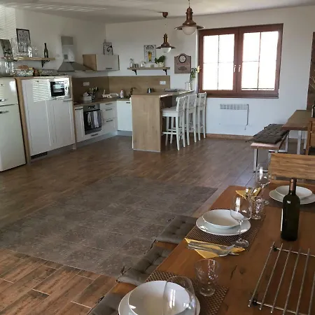 U Floderu Kır Evi